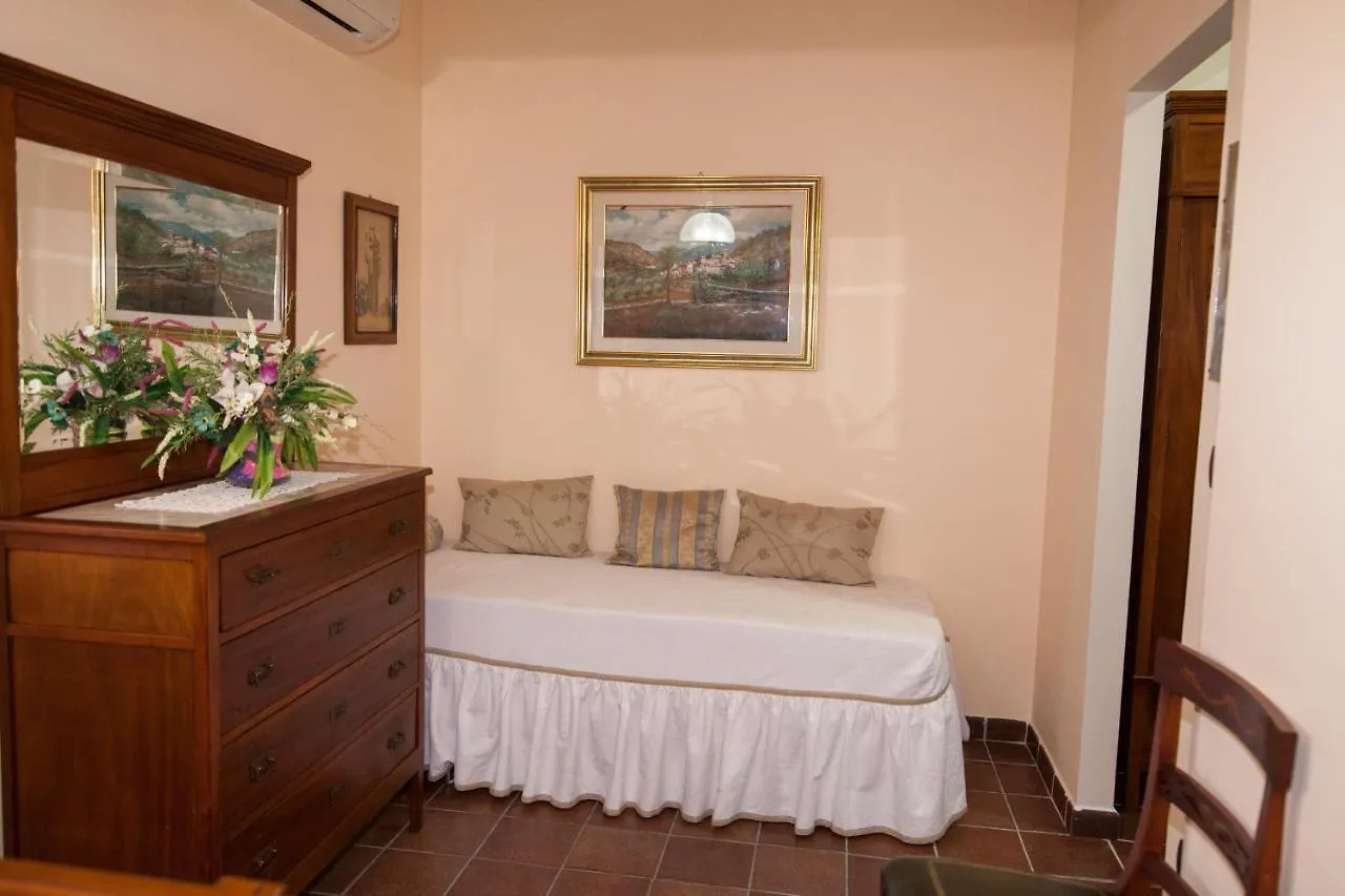 B&B Villa Carmen SantʼAlessio Siculo